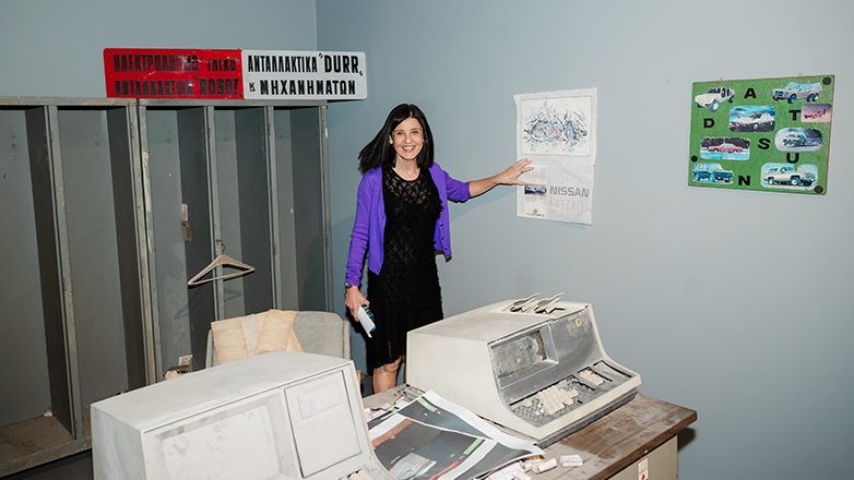 Εντυπωσιακή πρεμιέρα για την καταξιωμένη εικαστικό Ντένη Θεοχαράκη