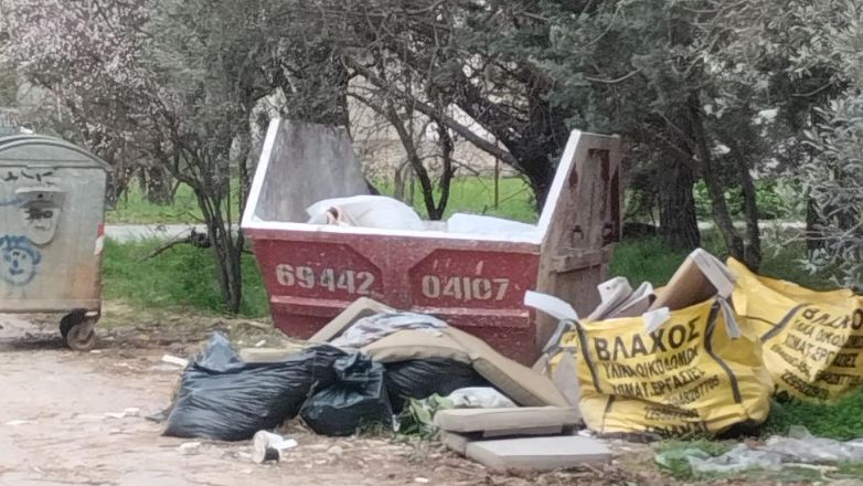 O Δήμος Διονύσου ρυπαίνει, αδιαφορεί και προκαλεί