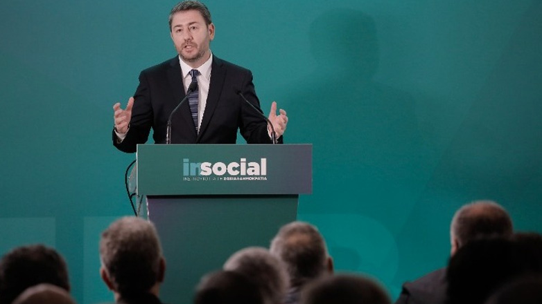 Ανδρουλάκης: «Το ΠΑΣΟΚ θα αγωνιστεί για να μείνουν οι Κυκλάδες ένα εθνικό κόσμημα» Ανδρουλάκης: «Το ΠΑΣΟΚ θα αγωνιστεί για να μείνουν οι Κυκλάδες ένα εθνικό κόσμημα»