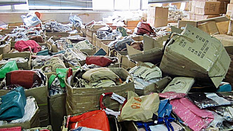 ΑΑΔΕ: Κατασχέθηκαν16.380 παραποιημένα προϊόντα στο “Ελ. Βενιζέλος”