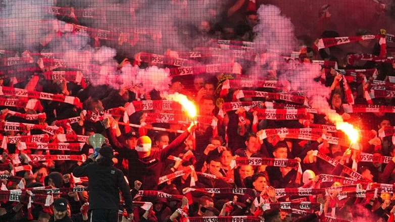 Σοβαρός τραυματισμός οπαδού της Αϊντχόφεν στο Ντόρτμουντ