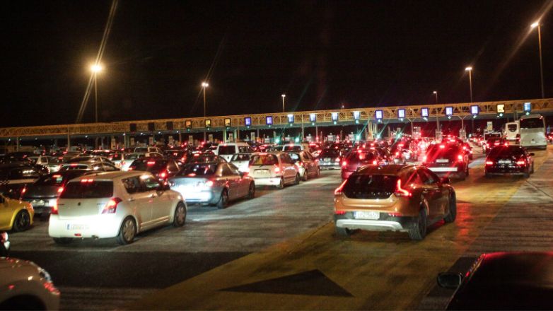 Μαζική έξοδος για το τριήμερο της Καθαράς Δευτέρας – Σχεδόν 60.000 οχήματα έχουν ήδη φύγει από την Αττική