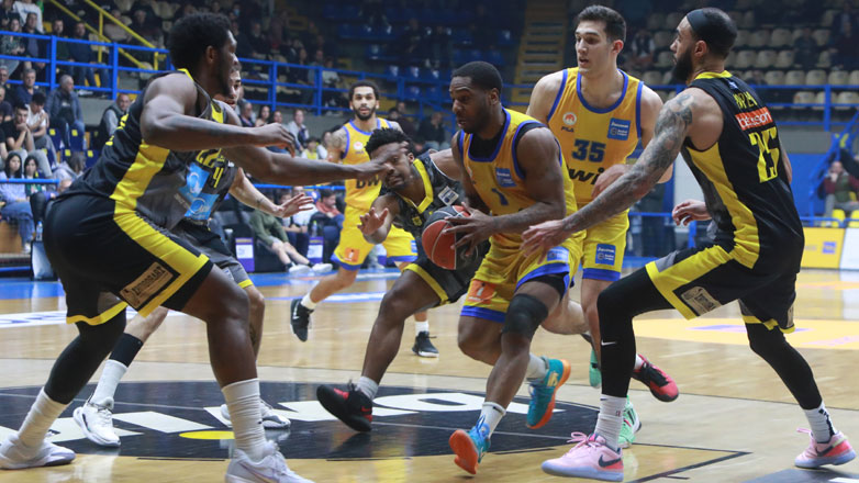 Basket League: «Κλείδωσε» την τρίτη θέση το Περιστέρι, 84-62 τον Άρη