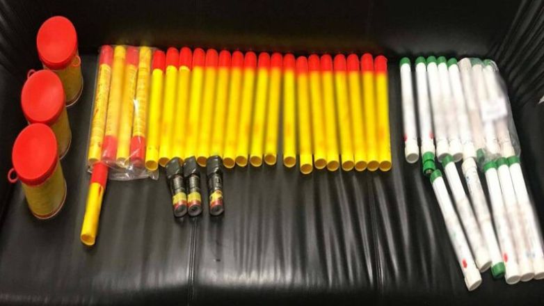 Θεσσαλονίκη: Πάνω από 8.000 πυροτεχνήματα σε κατάστημα οικιακών ειδών – Συνελήφθη 24χρονη