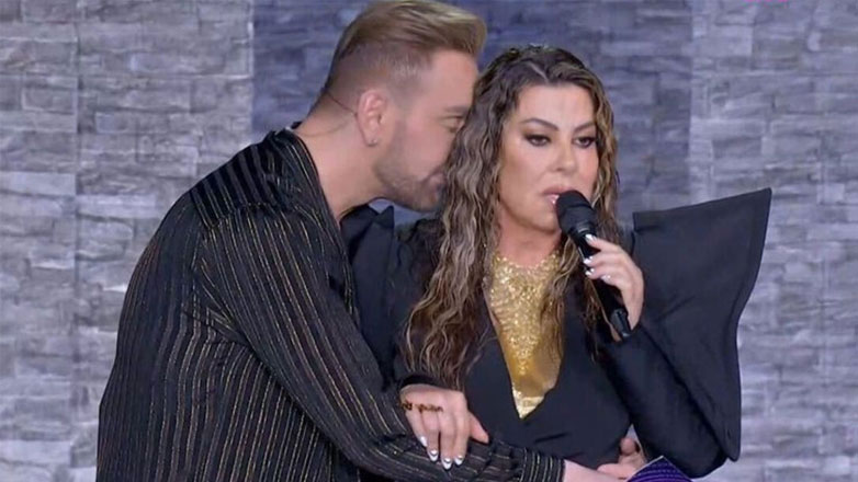 Η Άντζελα Δημητρίου αποχώρησε οικειοθελώς από το J2US: «Πρέπει να φύγω, έχω κάποιο θέμα σοβαρό»