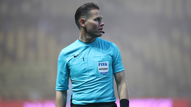 Ο Ολλανδός Μάκελι διαιτητής στο Ελλάδα-Καζακστάν