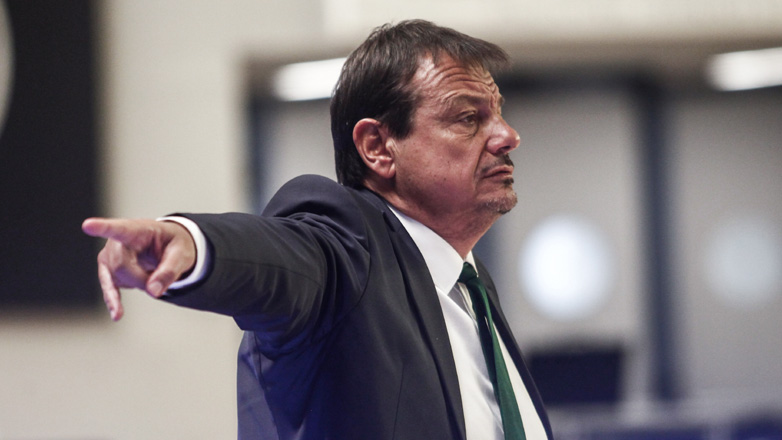 Αταμάν: «Για εμάς απομένουν πέντε παιχνίδια και όλα είναι σαν τελικοί»