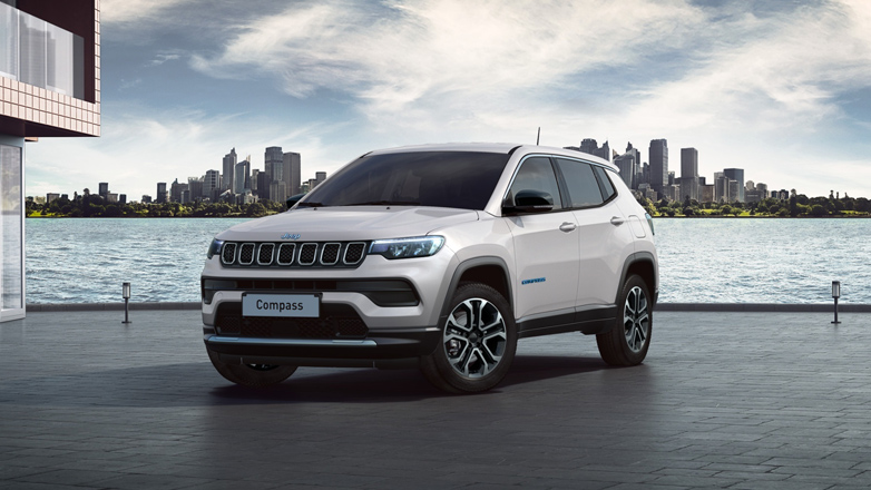 Jeep Compass 4xe Business: Ετοιμοπαράδοτο, με πλούσιο εξοπλισμό και μηδενικό φόρο