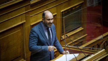 Μαρκόπουλος για Τέμπη: «Η απάντηση στις 57 οικογένειες δεν είναι το μίσος, αλλά η δομική μεταρρύθμιση»