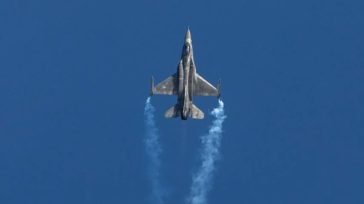 Μιάμιση ώρα κράτησε το θρίλερ για τη διάσωση του πιλότου