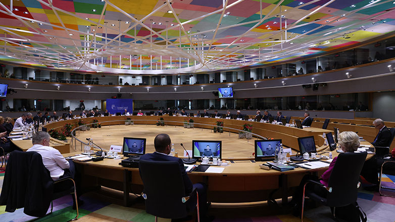 Σύνοδος Κορυφής: Οι ευρωπαίοι ηγέτες καλούνται να ενισχύσουν στρατιωτικά την Ουκρανία