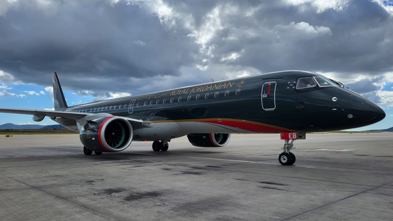 Εντυπωσιακή υποδοχή στο νέο αεροσκάφος της Royal Jordanian