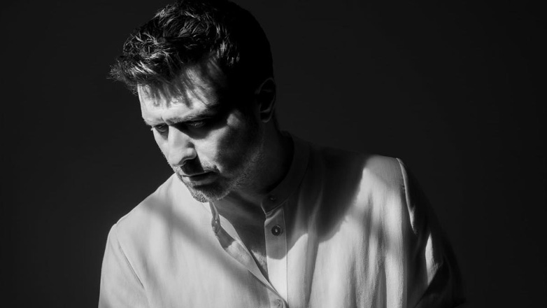 Ο Γιάννης Πλούταρχος ξεκινάει εμφανίσεις στο Anodos