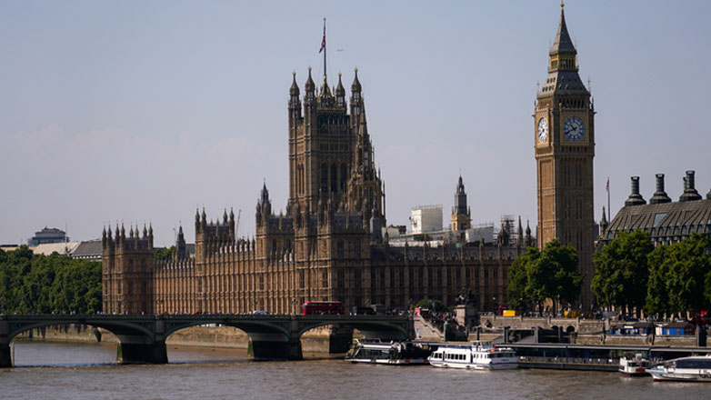 O επικεφαλής της MI6 και ο γ.γ. της Ντάουνινγκ Στριτ παραιτήθηκαν από μέλη ανδρικής λέσχης που δεν δέχεται γυναίκες