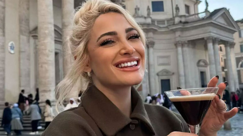 Η Ιωάννα Τούνη μας δείχνει την κατάστασή της λίγες ημέρες μετά την επέμβαση στη μύτη