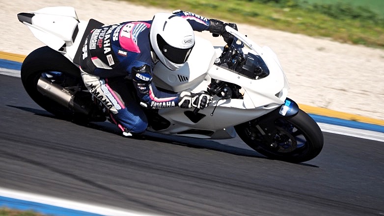 Εντυπωσίασε ο Γιάννης Περιστεράς στις δοκιμές του Μιζάνο με Yamaha R7