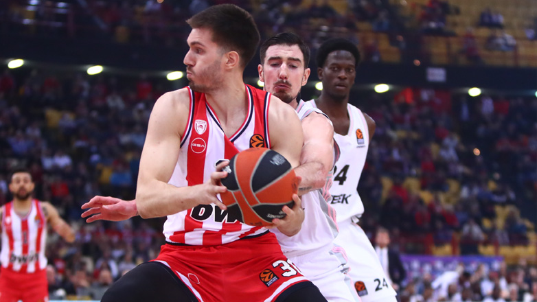 Χωρίς Πετρούσεφ για 2-3 εβδομάδες ο Ολυμπιακός