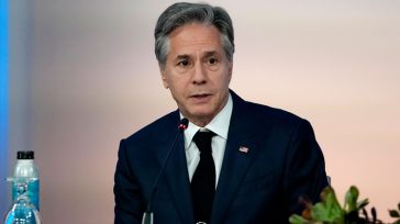 Ο ΥΠΕΞ των ΗΠΑ Μπλίνκεν στο Ισραήλ για να συζητήσει την πιθανή ανακωχή στη Γάζα