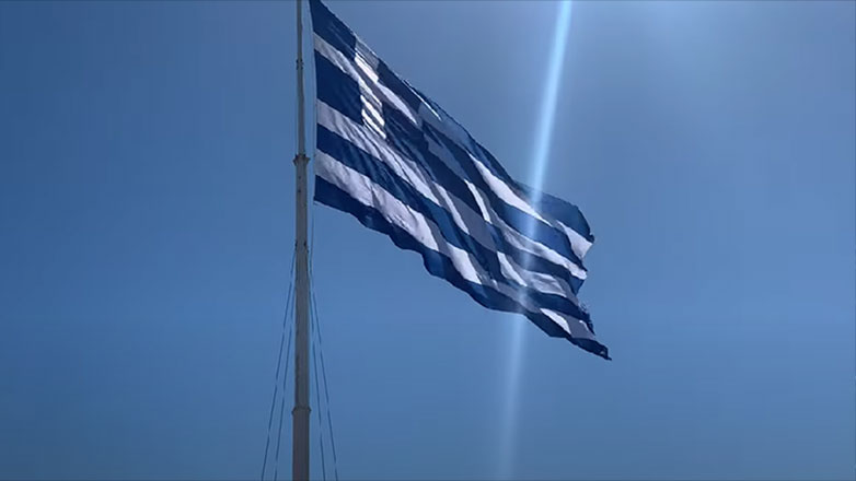 25η Μαρτίου: Στον ουρανό της Χίου υψώθηκε η μεγάλη ελληνική σημαία!