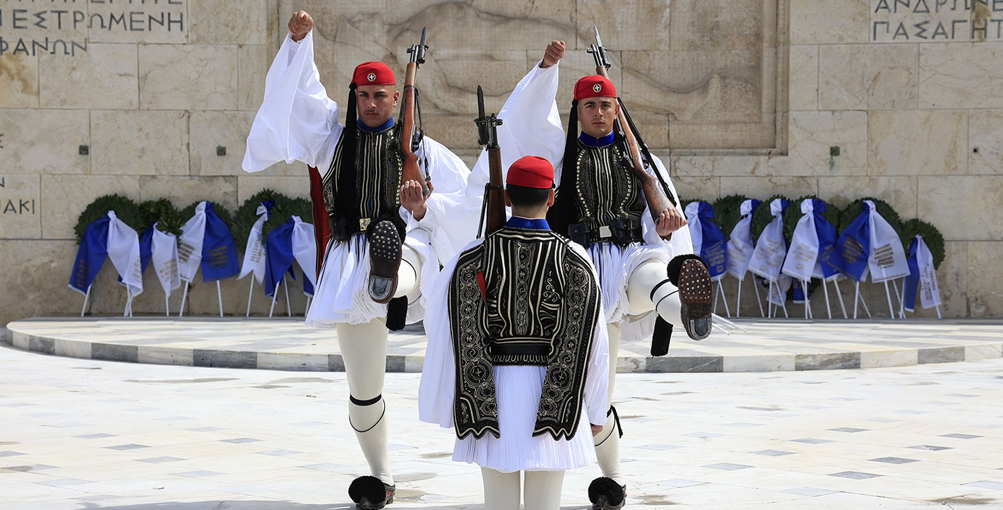 Οι Έλληνες τιμούν την Επανάσταση του 1821