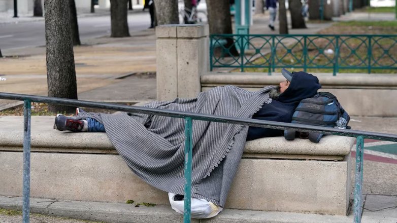 Νόμος της Φλόριντα θα απαγορεύει στους άστεγους να κοιμούνται σε δημόσιους χώρους