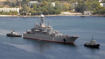 Η Ουκρανία ανακοίνωσε ότι έπληξε δύο ρωσικά πλοία στην Κριμαία