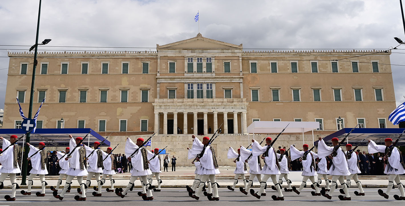 «Τακούνια στην άσφαλτο»