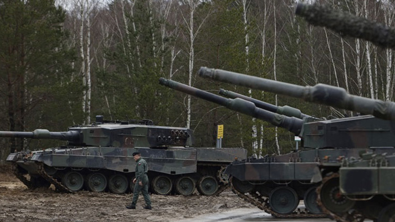 Η Βαρσοβία παύει από τα καθήκοντά του τον Πολωνό διοικητή του Eurocorps έπειτα από έρευνα αντικατασκοπείας