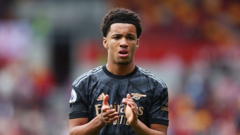 Άρσεναλ: Προσφέρει το πρώτο επαγγελματικό συμβόλαιο στον Νουανέρι