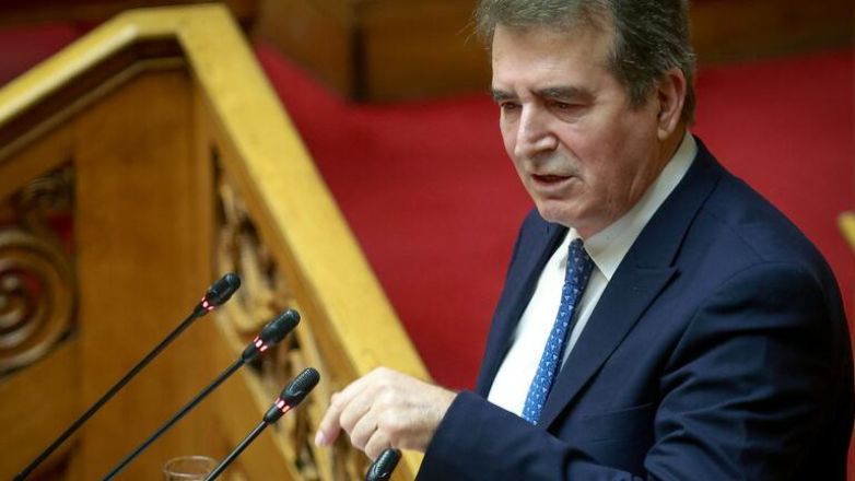 Χρυσοχοΐδης: «Έωλη και προσχηματική η πρόταση δυσπιστίας»