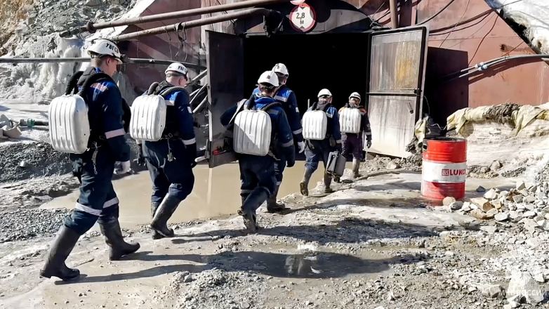 Ρωσία: Ανεστάλησαν οι προσπάθειες διάσωσης σε χρυσωρυχείο