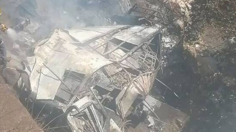 Νότια Αφρική: Λεωφορείο έπεσε από γέφυρα – Τουλάχιστον 45 νεκροί Νότια Αφρική: Λεωφορείο έπεσε από γέφυρα – Τουλάχιστον 45 νεκροί