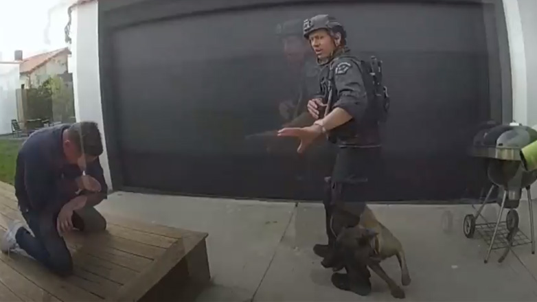 Αστυνομικός σκύλος συλλαμβάνει κλέφτη