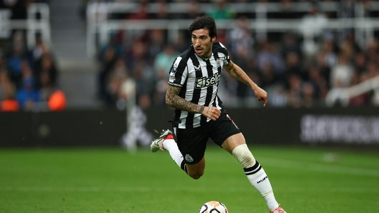 Ο Τονάλι διερευνάται για παράνομο στοιχηματισμό και από την FA!