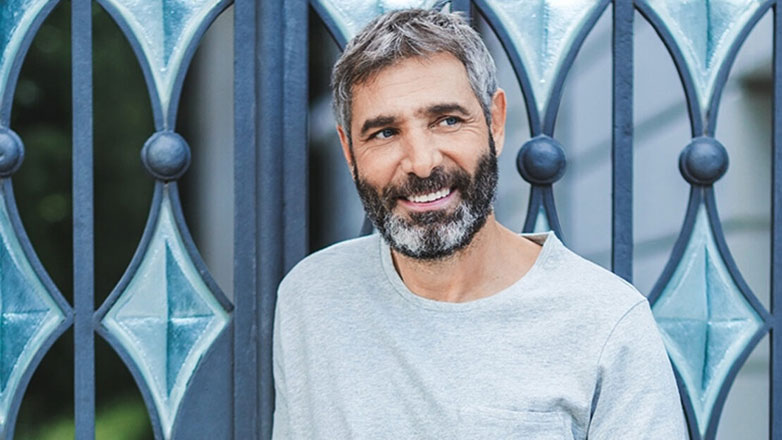 Η εξομολόγηση του Θοδωρή Αθερίδη για τις κρίσεις πανικού: «Προσπαθώ να ενώσω την ψυχή με το μυαλό»