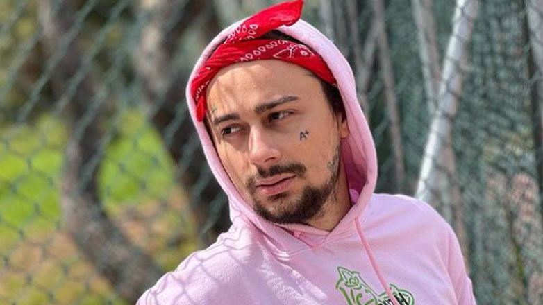 Sin Boy: Επιτέθηκαν στον τράπερ την ώρα που έκανε live σε κομμωτήριο – Σοκάρει το βίντεο