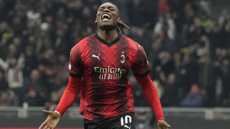 Ιταλία: Η Μίλαν ξέφυγε με +6 από τη Γιουβέντους, 2-1 τη Φιορεντίνα