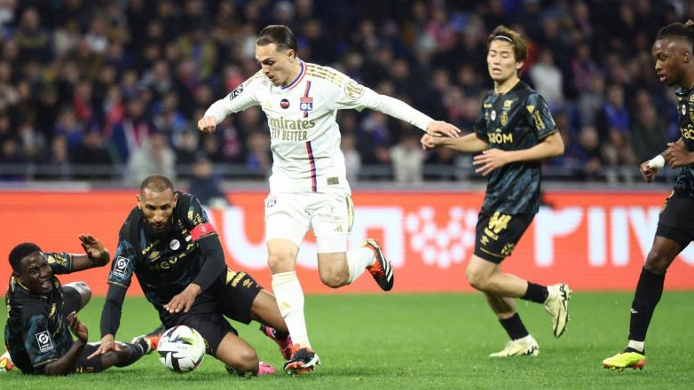 Γαλλία: «Πέταξαν» βαθμούς Λιόν και Ρεμς