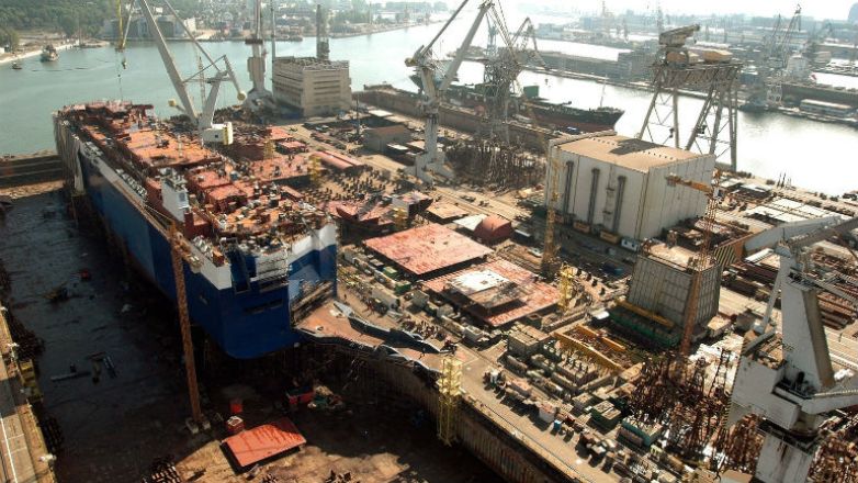 Εργατικό δυστύχημα στα ναυπηγεία Χαλκίδας – 42χρονος καταπλακώθηκε από σιδερένιες πόρτες Εργατικό δυστύχημα στα ναυπηγεία Χαλκίδας – 42χρονος καταπλακώθηκε από σιδερένιες πόρτες