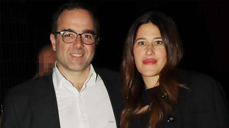 Θοδωρής Κυριακού: Σπάνια δημόσια εμφάνιση με την σύζυγό του Δήμητρα Μπιθαρά – Που βρέθηκε το ζευγάρι