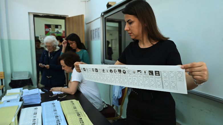 Δημοτικές εκλογές στην Τουρκία: Μήκος… 1μέτρο έχει το ψηφοδέλτιο της Κωνσταντινούπολης