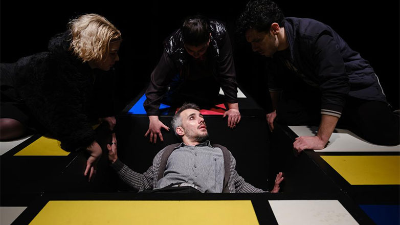 «Κρυφτό»: Τελευταίος μήνας παραστάσεων στο Θέατρο Altera Pars