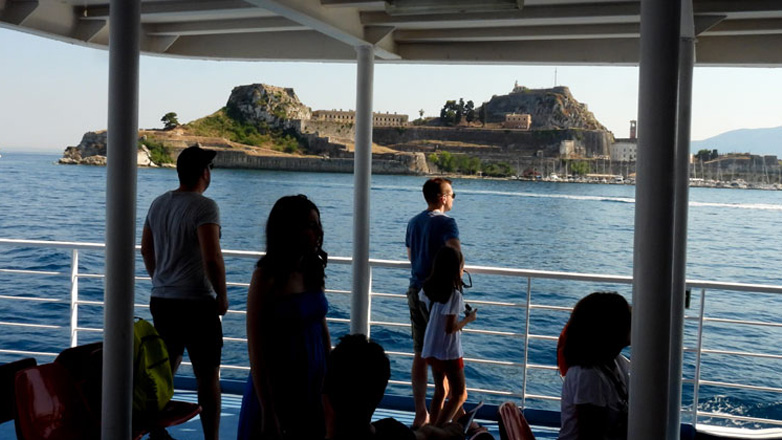 Πάνω από 4.600 έκαναν διακοπές τον Μάρτιο με voucher κοινωνικού τουρισμού της ΔΥΠΑ