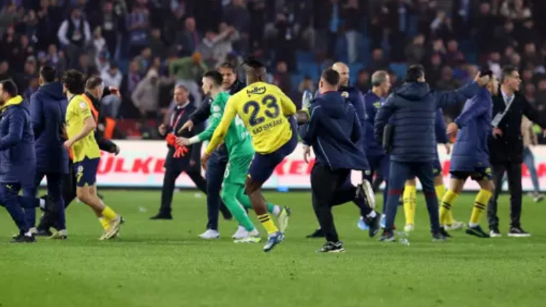 Τουρκία: Τρεις παίκτες της Φενερμπαχτσέ κλήθηκαν στο πειθαρχικό συμβούλιο της TFF