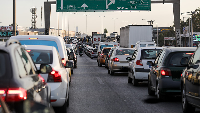 Κίνηση στους δρόμους: Στο «κόκκινο» ο Κηφισός – Καθυστερήσεις σε Κηφισίας και κέντρο