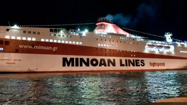 Επέστρεψε στον Πειραιά το «Κνωσός Παλάς» μετά από τραυματισμό 17χρονης