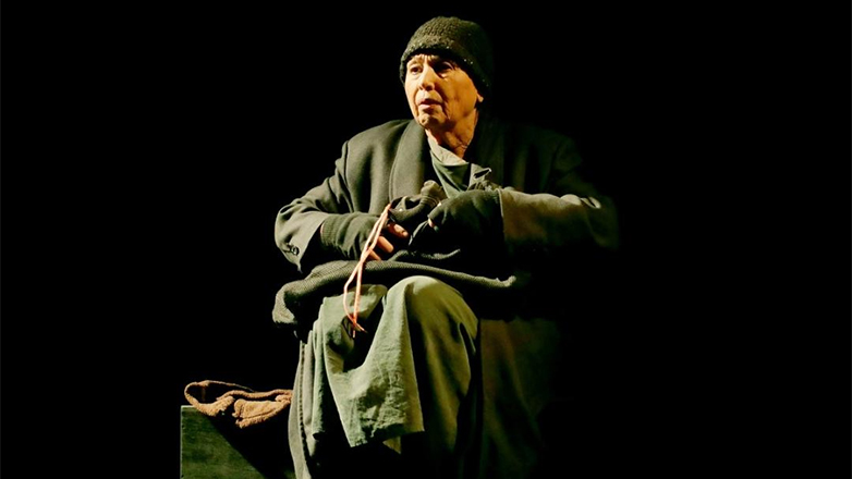 Παράταση για την παράσταση «Amber Alert» του Odise Plaku, με τη Γεωργία Ζώη στο θέατρο Βικτώρια