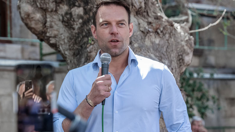 Στις Μοίρες ο Στ. Κασσελάκης: Δεν είμαστε πιασμένοι από κανέναν, δεν βασιζόμαστε σε κανέναν