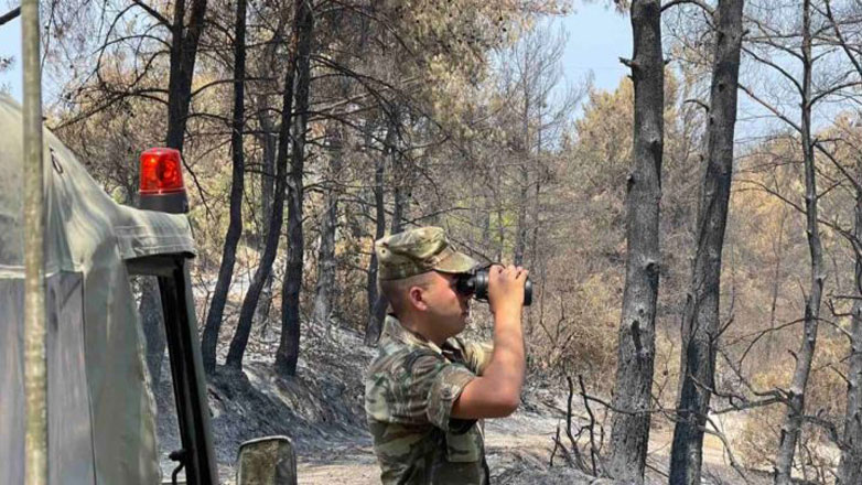Ξεκινούν περιπολίες τα στελέχη των Ενόπλων Δυνάμεων λόγω πυρκαγιών