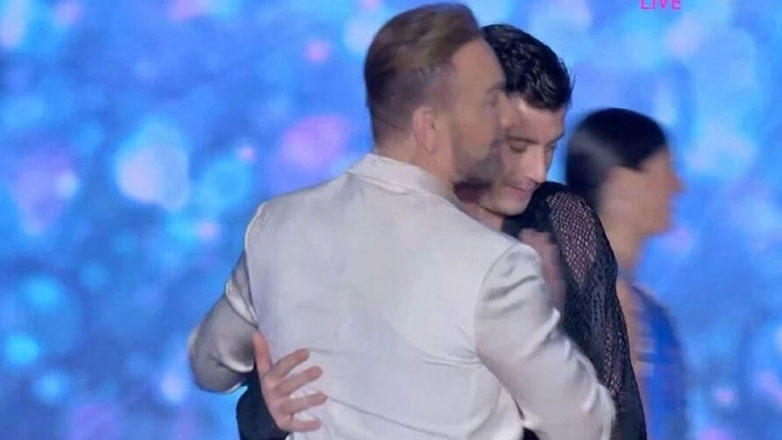 Γιώργος Αμούτζας: Κάηκε το αυτοκίνητό του την ώρα του live του J2US